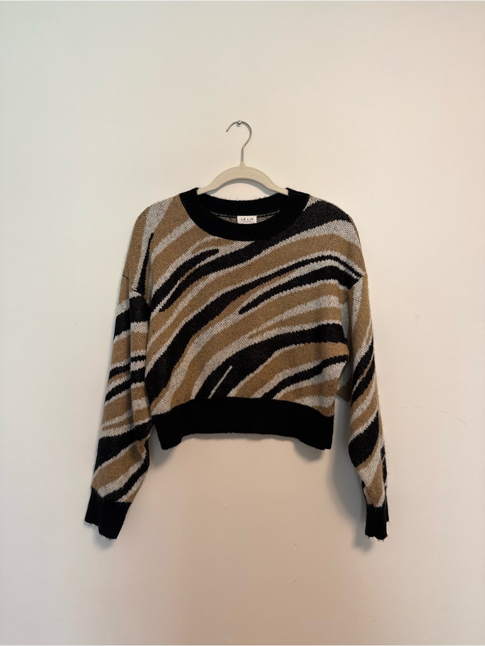 LE LIS Cropped Zebra-Stripe Crewneck Sweater - Black & Tan
